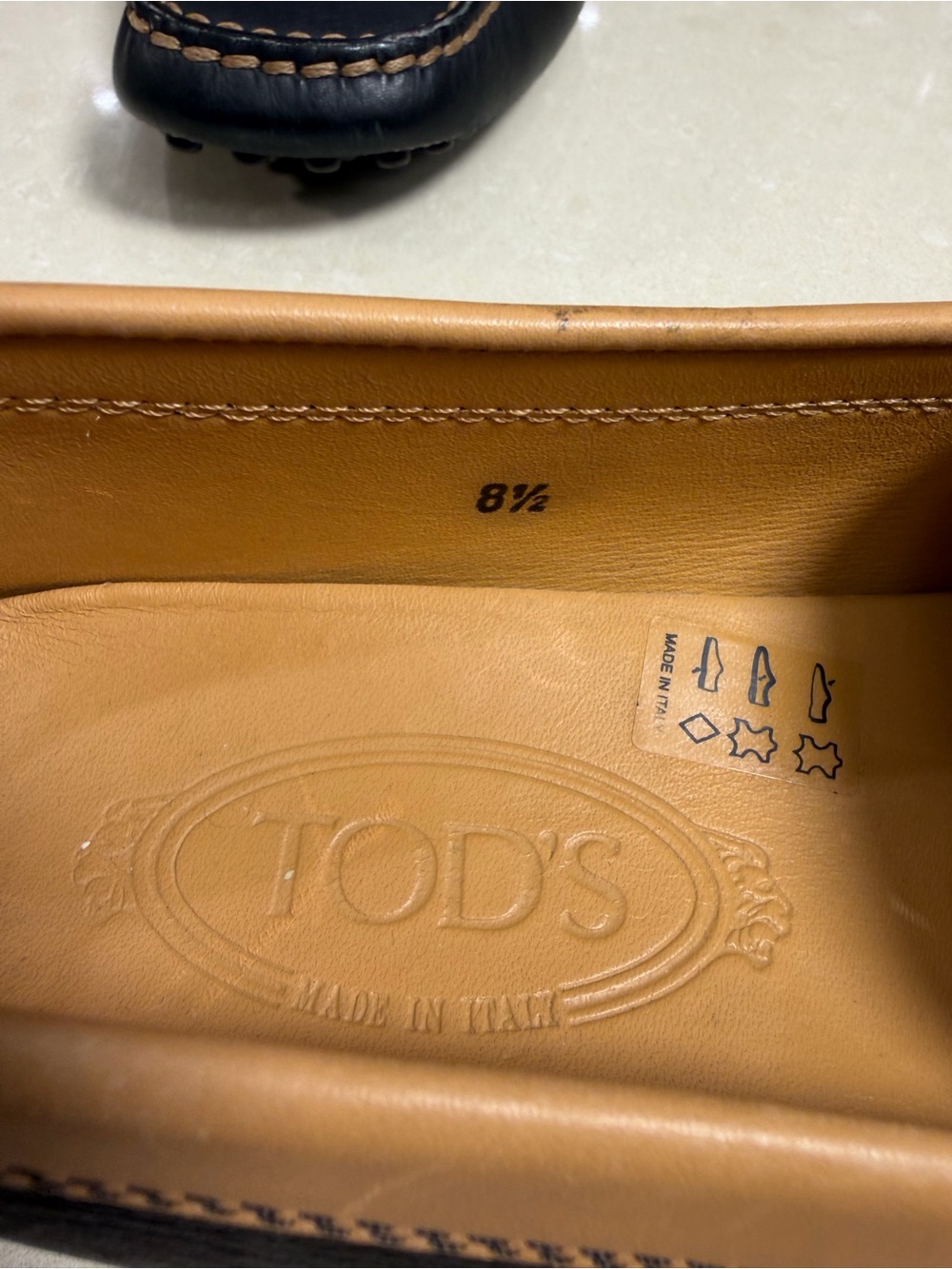 TOD'S Double T Black Leather Gommino Loafers with Tan Trim. NWT Made in Italy - Picture 7 of 7